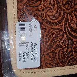 Consuela Anything goes - Sally